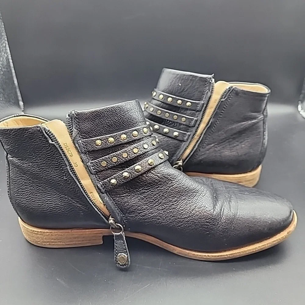 GEOX Respira Women's 8.5‎ Black Leather Ankle Boots Studded Zipper